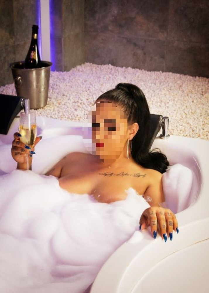 Индивидуалка Дина фото № 2 в городе Гатчина