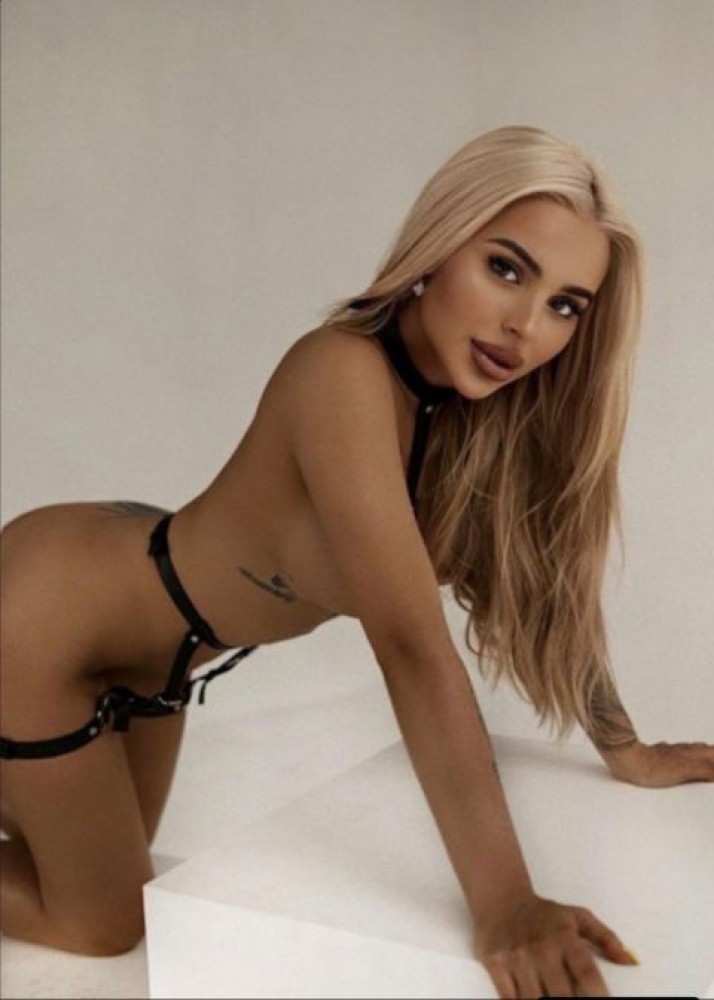 Индивидуалка Ксюша главное фото в городе Гатчина 