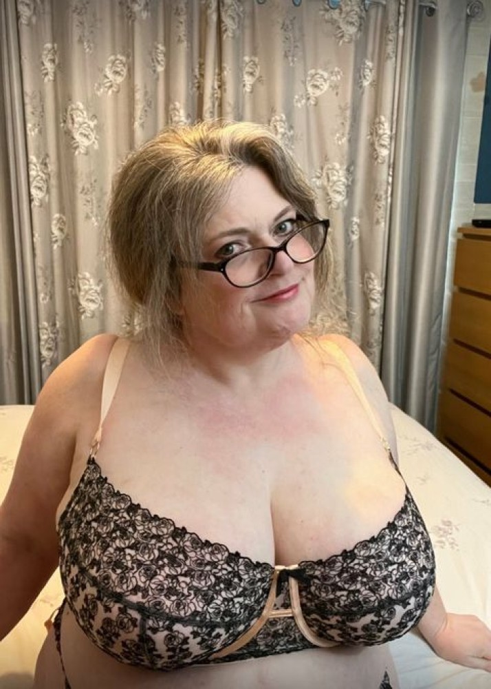 Индивидуалка Нина фото № 2 в городе Гатчина