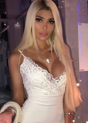 Лина, Г. Гатчина